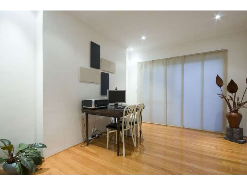 8 Mallion Street, Embleton WA 6062