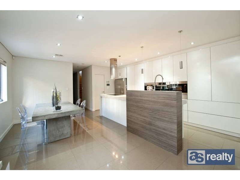 13 Feredy Street, Embleton WA 6062