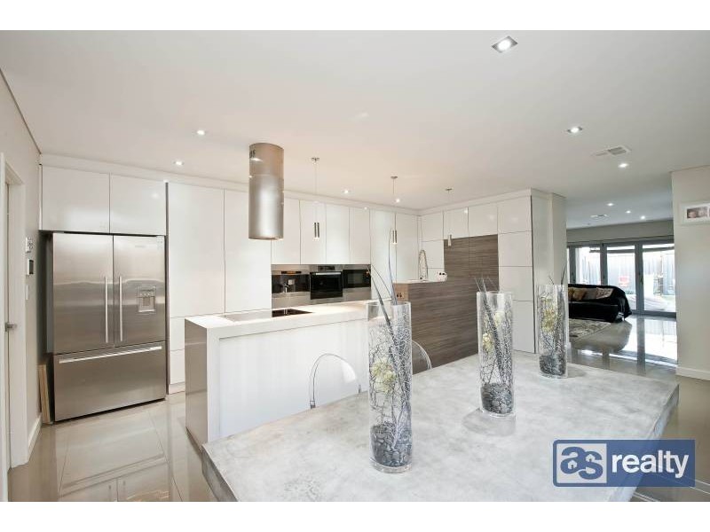 13 Feredy Street, Embleton WA 6062