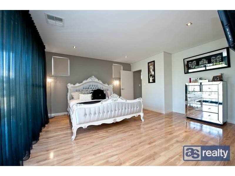 13 Feredy Street, Embleton WA 6062