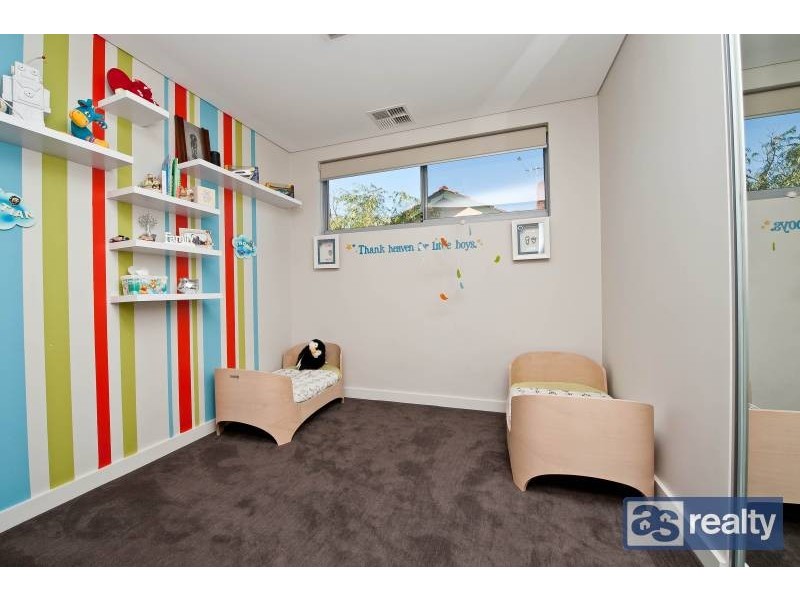 13 Feredy Street, Embleton WA 6062