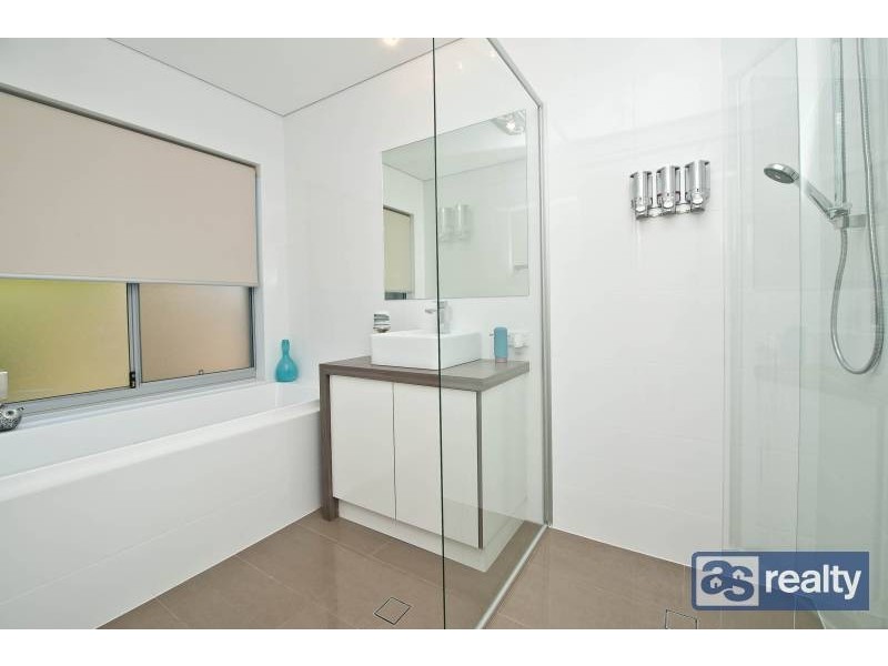13 Feredy Street, Embleton WA 6062