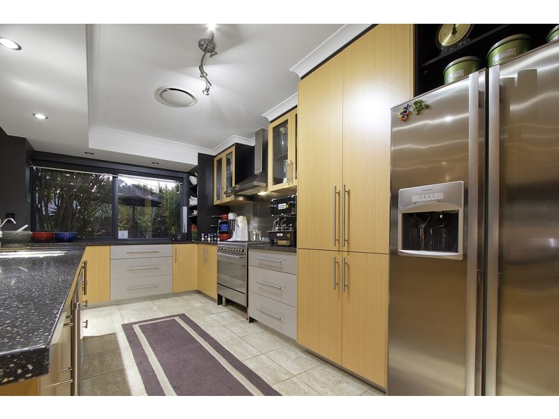 17 Whatley Crs, Bayswater WA 6053