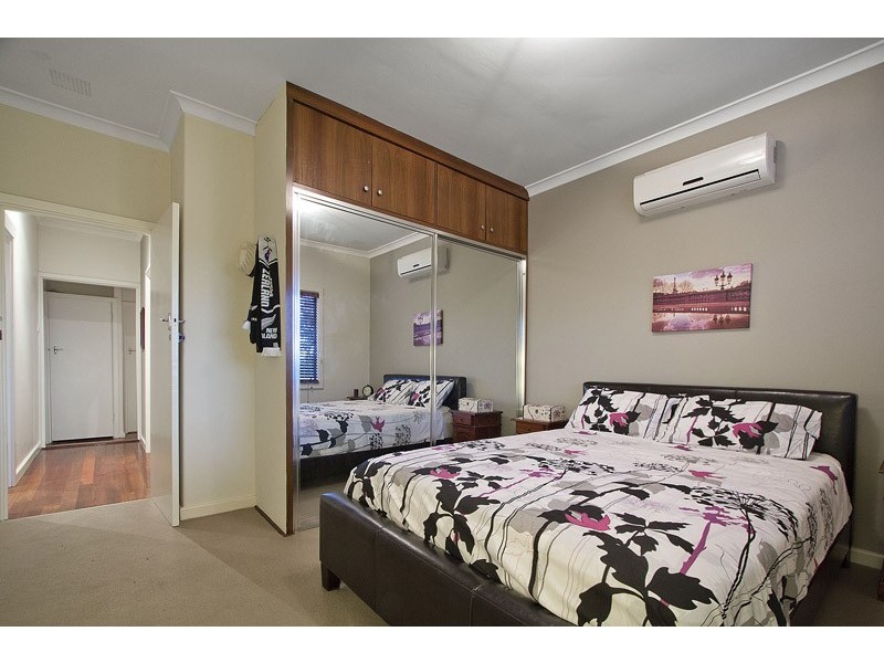 4 Mallion Street, Embleton WA 6062