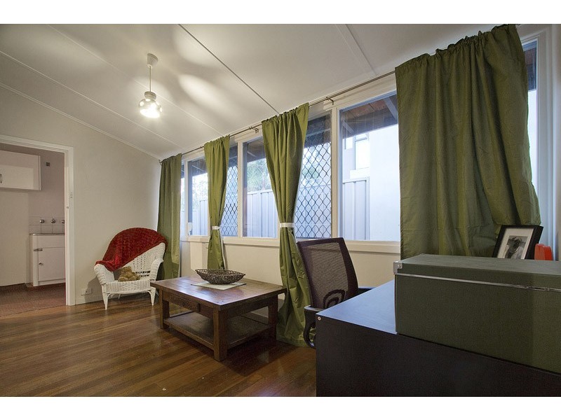 4 Mallion Street, Embleton WA 6062