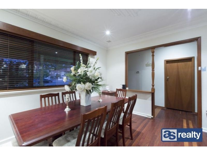 32 Sanderson Street, Embleton WA 6062