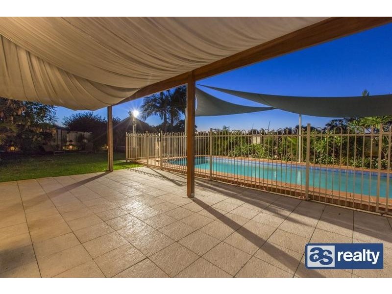 32 Sanderson Street, Embleton WA 6062