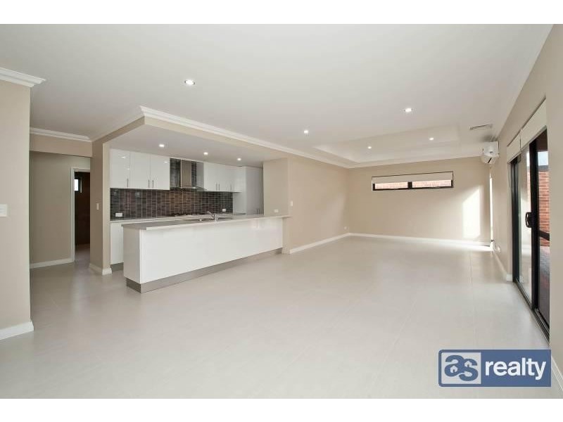 39 A Clavering Road, Bayswater WA 6053
