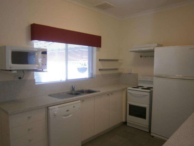 9 Priestley Street, Embleton WA 6062