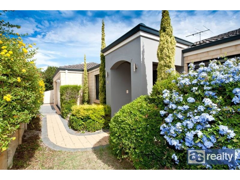 10 Sanderson Street, Embleton WA 6062