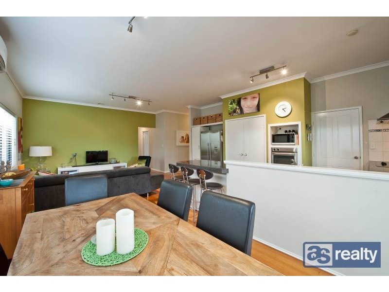 10 Sanderson Street, Embleton WA 6062