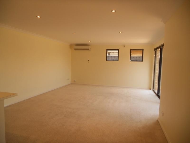 9 Scaddan Street, Bassendean WA 6054