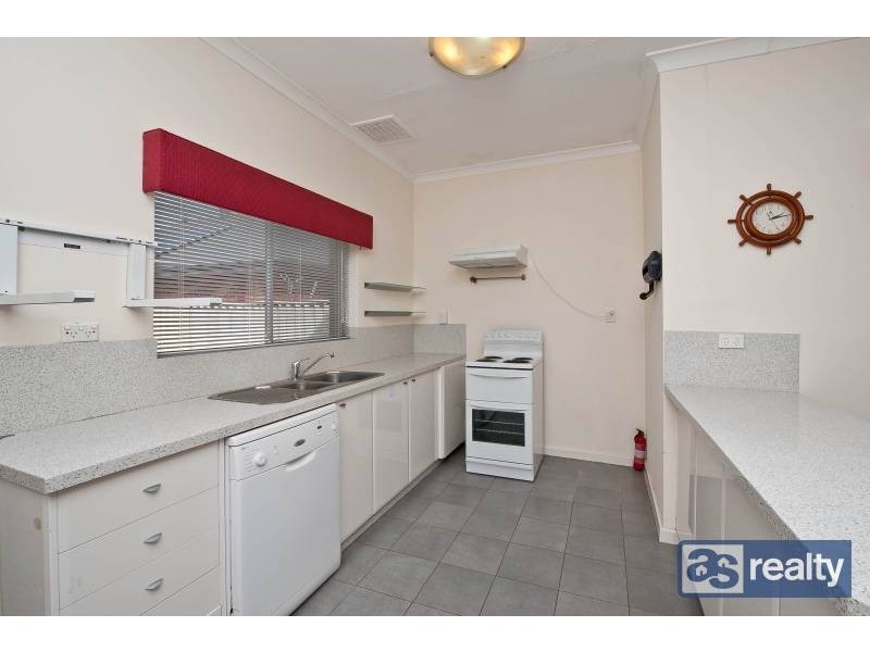 9 Priestley Street, Embleton WA 6062