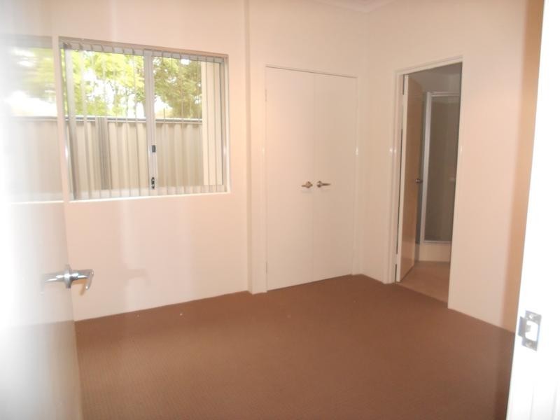 16 Priestley Street, Embleton WA 6062