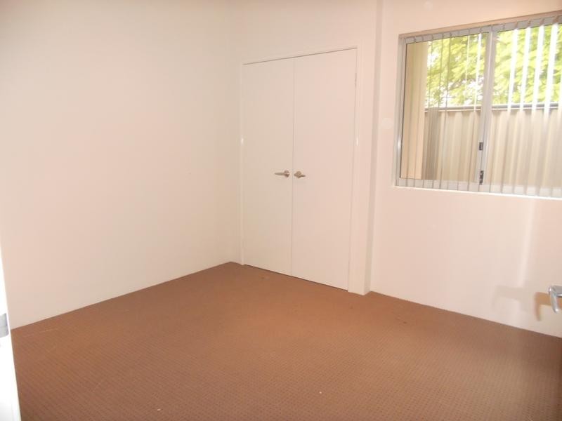 16 Priestley Street, Embleton WA 6062