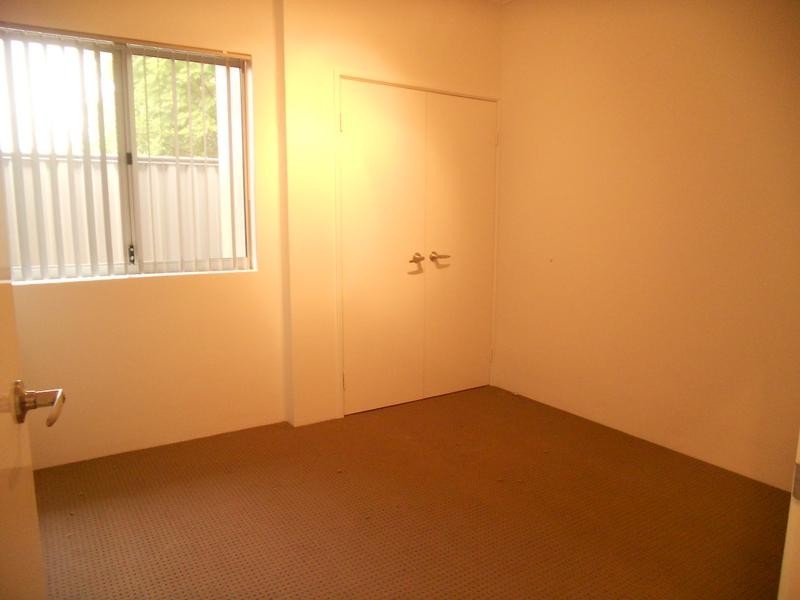 16 Priestley Street, Embleton WA 6062