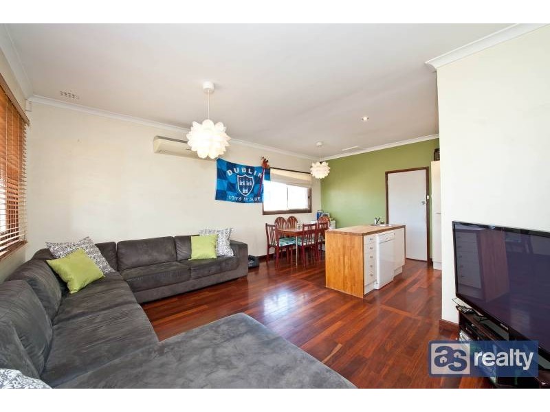 18 Parsons Street, Embleton WA 6062