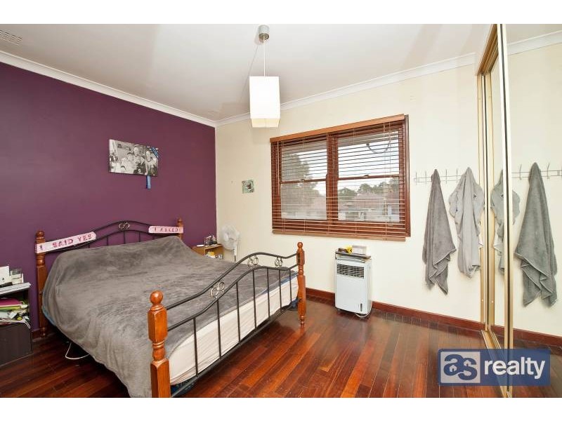 18 Parsons Street, Embleton WA 6062