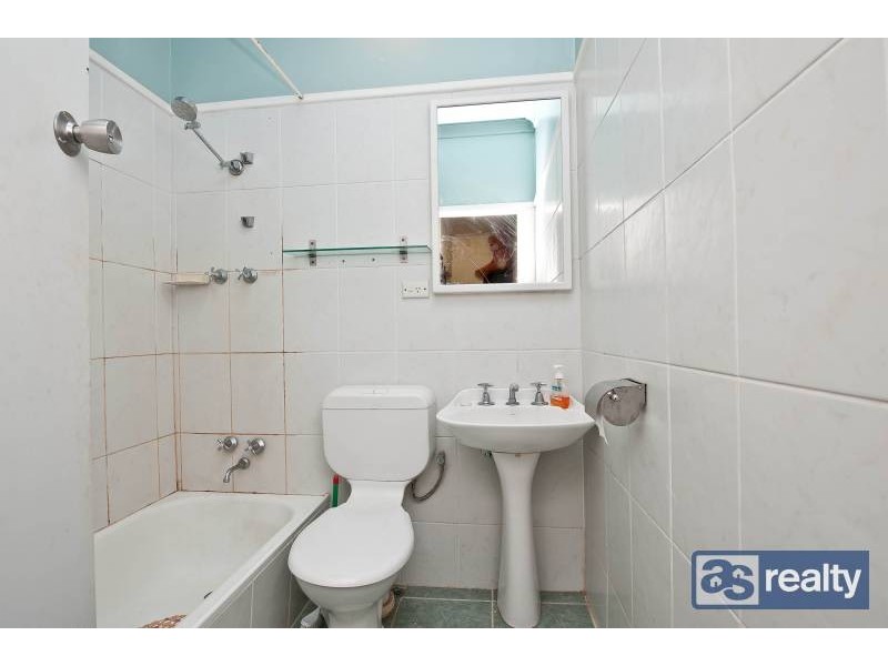 18 Parsons Street, Embleton WA 6062