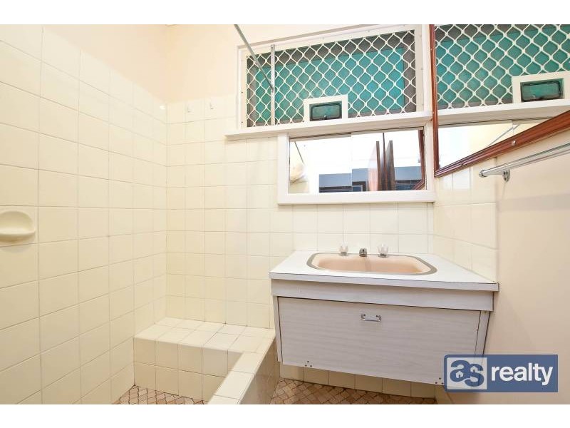 26 Cumberland Way, Bassendean WA 6054