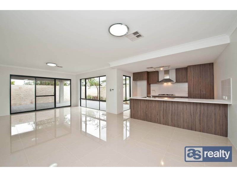 A/18 Maurice Street, Embleton WA 6062