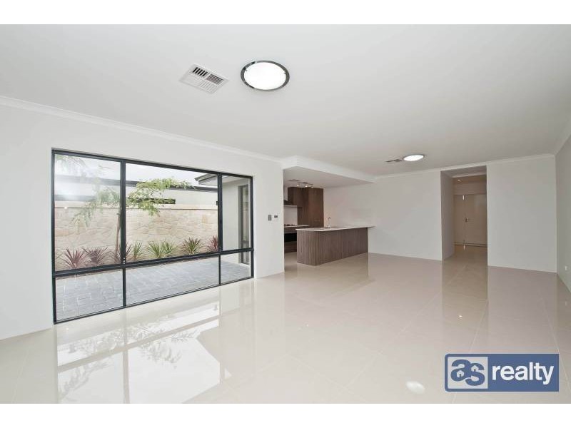 A/18 Maurice Street, Embleton WA 6062