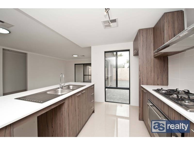 A/18 Maurice Street, Embleton WA 6062