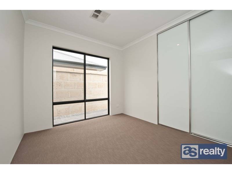 A/18 Maurice Street, Embleton WA 6062