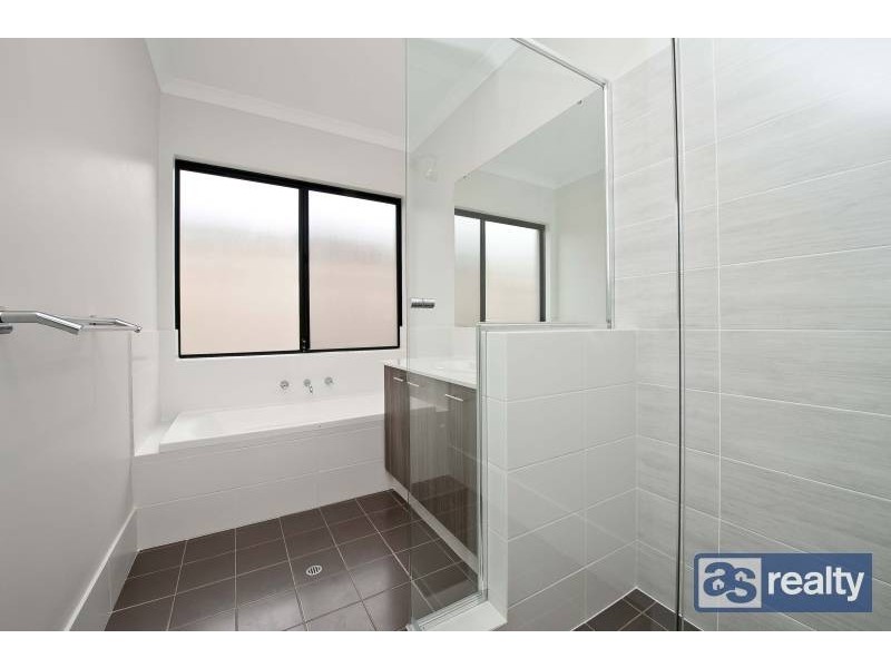 A/18 Maurice Street, Embleton WA 6062