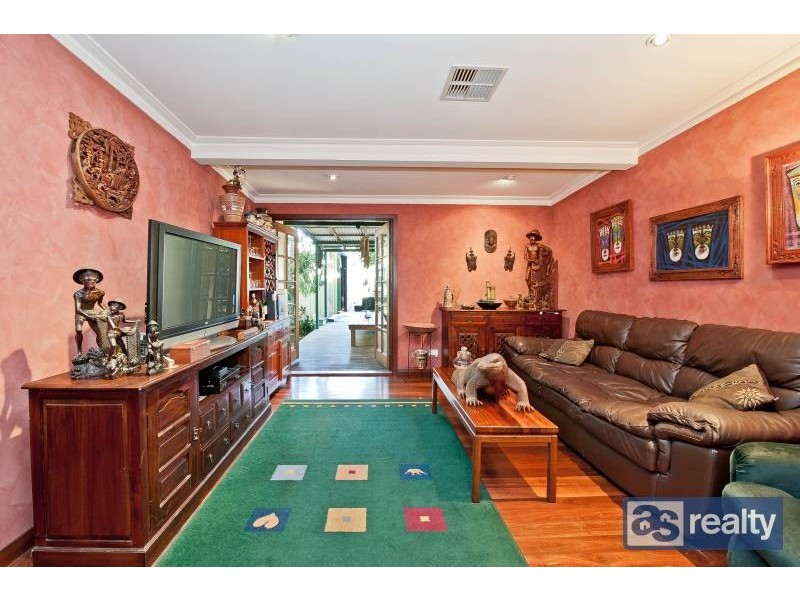9 Toowong Street, Bayswater WA 6053