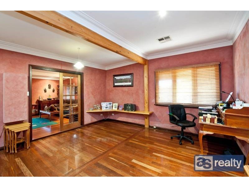 9 Toowong Street, Bayswater WA 6053