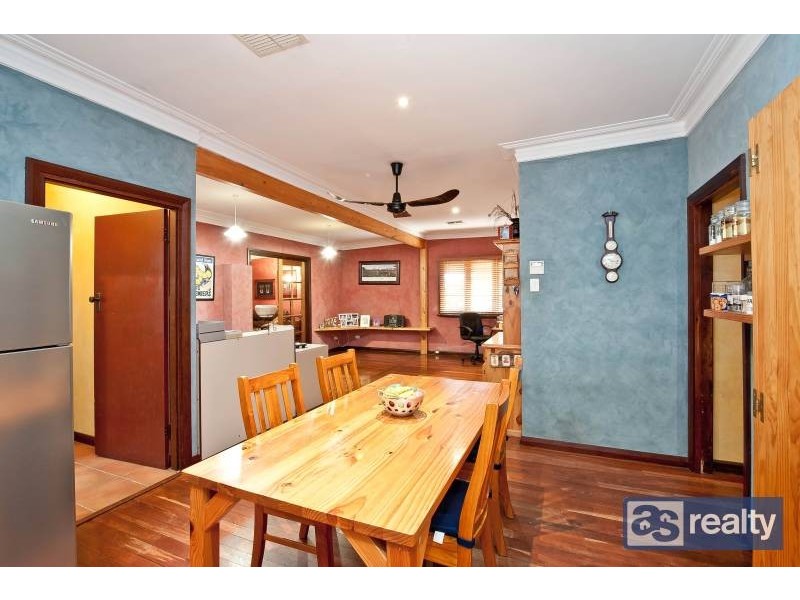 9 Toowong Street, Bayswater WA 6053