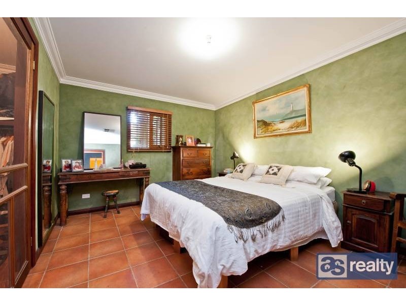 9 Toowong Street, Bayswater WA 6053