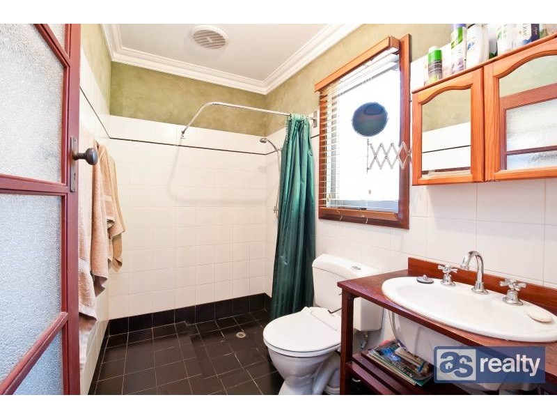 9 Toowong Street, Bayswater WA 6053