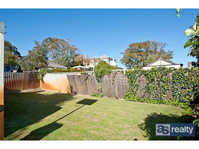 9 Toowong Street, Bayswater WA 6053