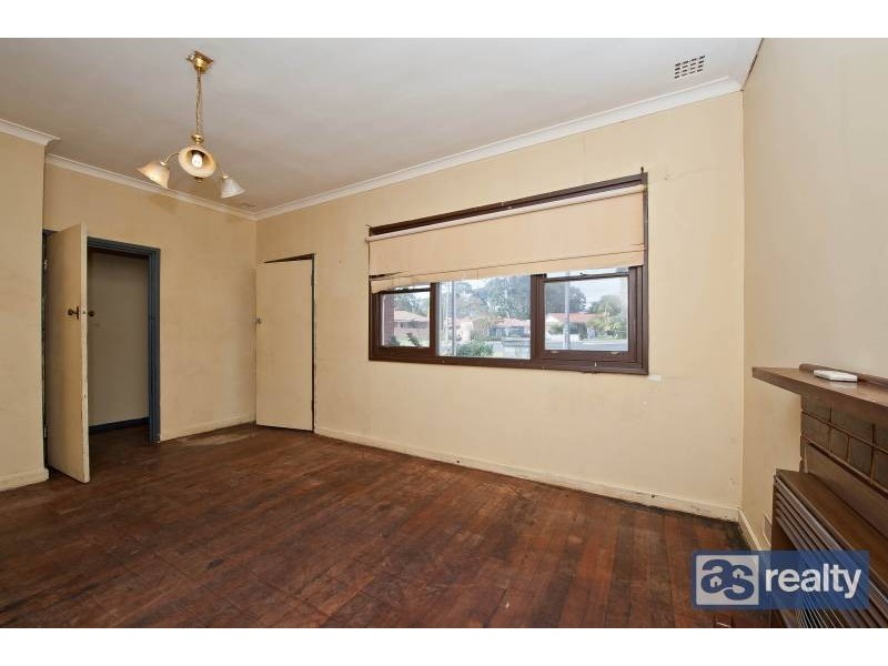 96 Collier Road, Embleton WA 6062