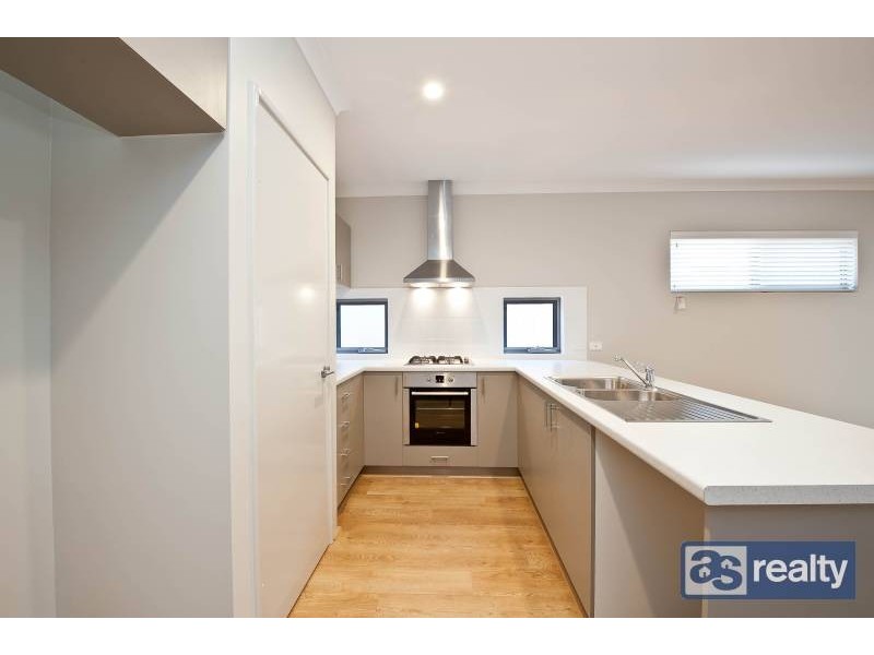 A/17 Sanderson Street, Embleton WA 6062