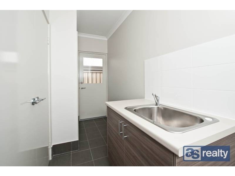 A/17 Sanderson Street, Embleton WA 6062