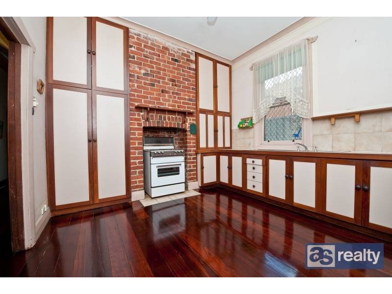 46 Grand Promenade, Bayswater WA 6053