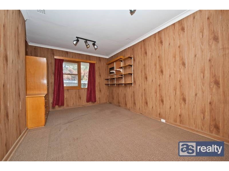 11 Grant Street, Embleton WA 6062