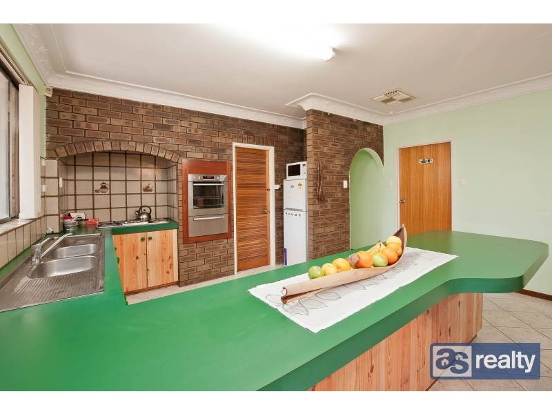 11 Doherty Street, Embleton WA 6062