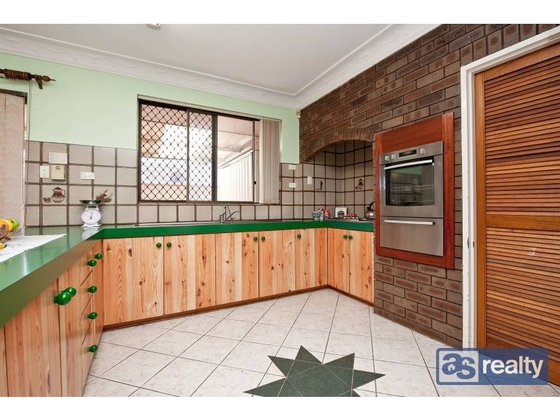 11 Doherty Street, Embleton WA 6062