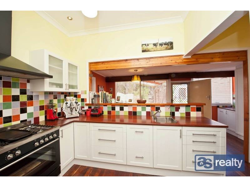 11 Aughton Street, Bayswater WA 6053