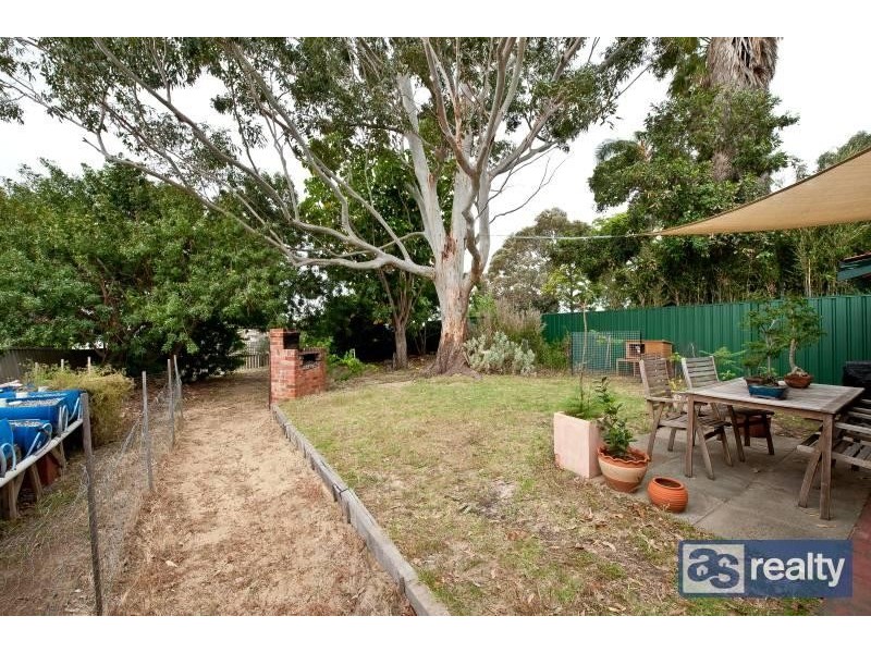 33 Hamilton St, Bayswater WA 6053