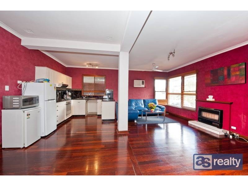 50 Maurice Street, Embleton WA 6062