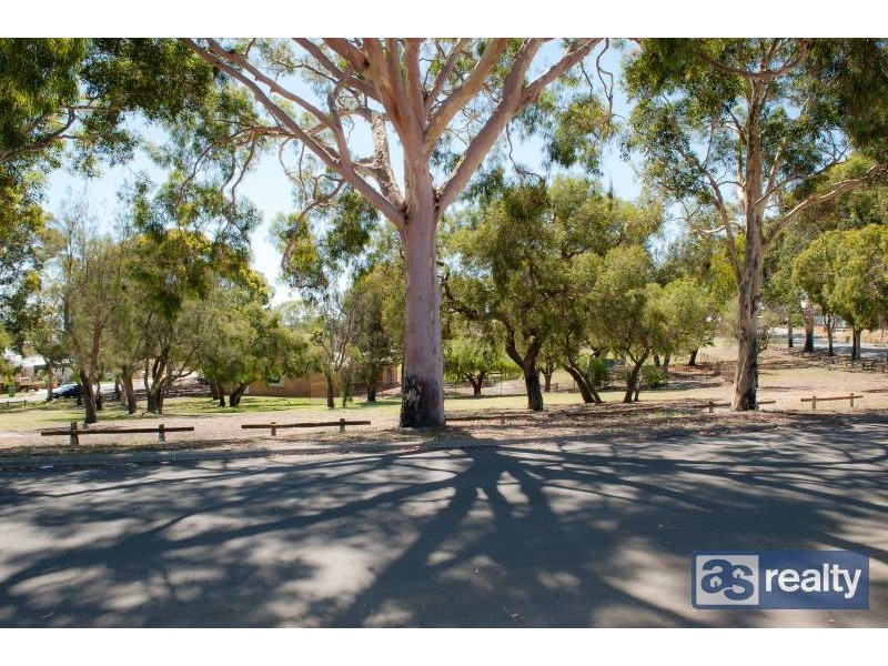 66 McKenzie Way, Embleton WA 6062