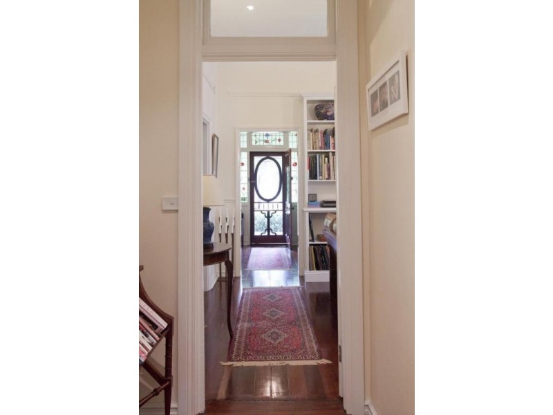 11 Cantlebury Road, Bayswater WA 6053