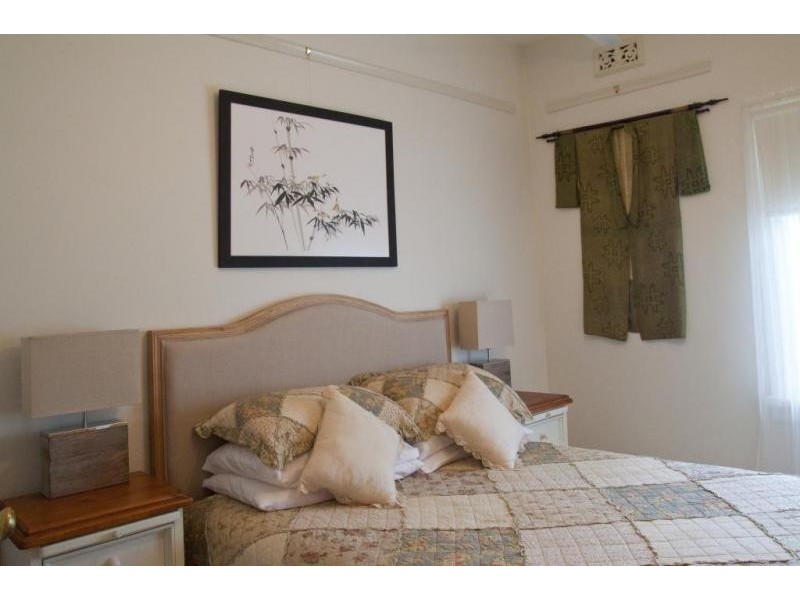 11 Cantlebury Road, Bayswater WA 6053