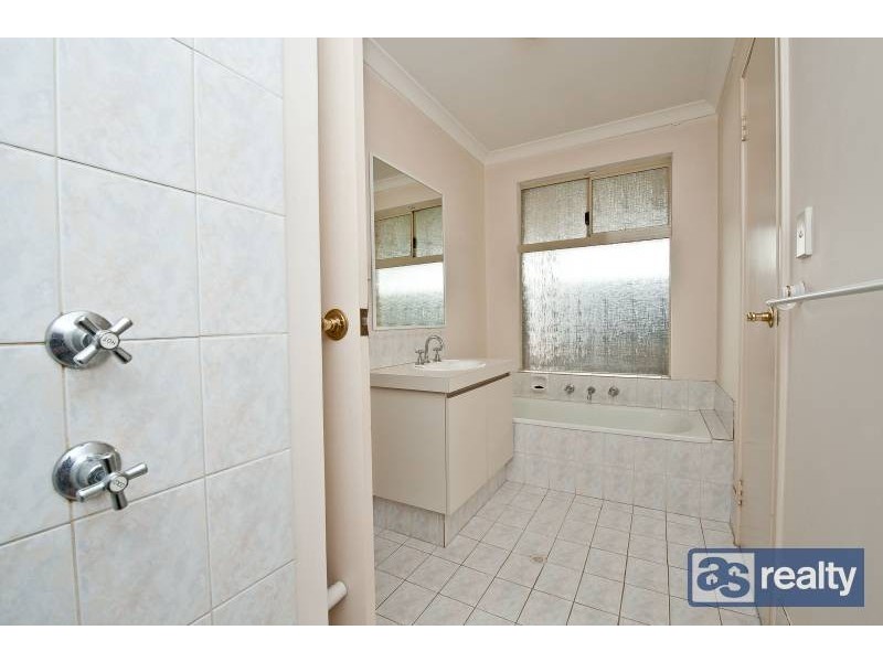 1/85 Collier Road, Embleton WA 6062