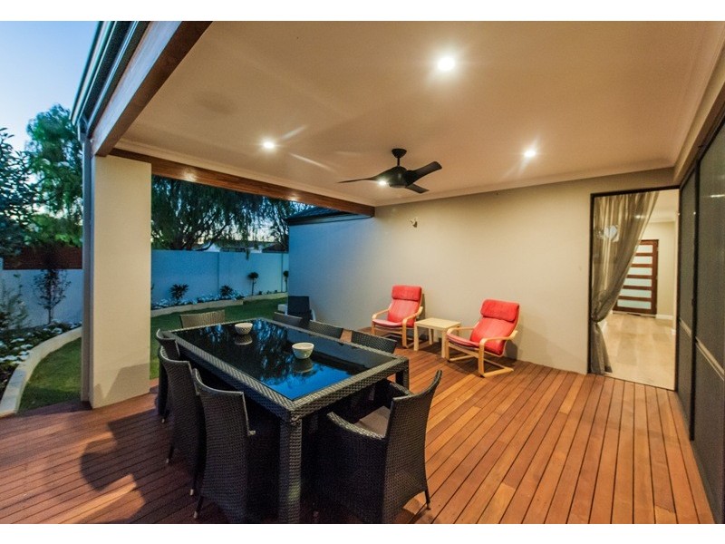 18 Grey Street, Bayswater WA 6053